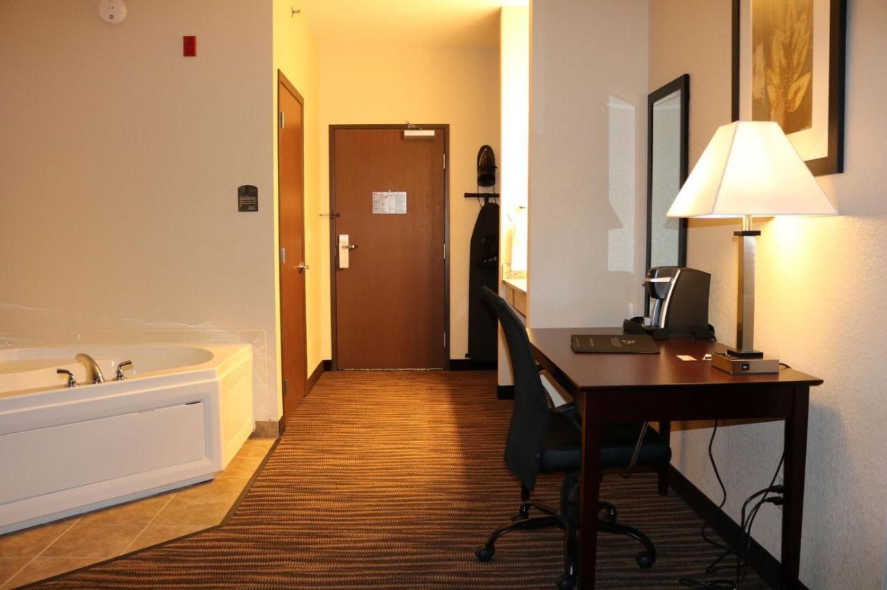 Cobblestone Inn & Suites Maryville Zewnętrze zdjęcie