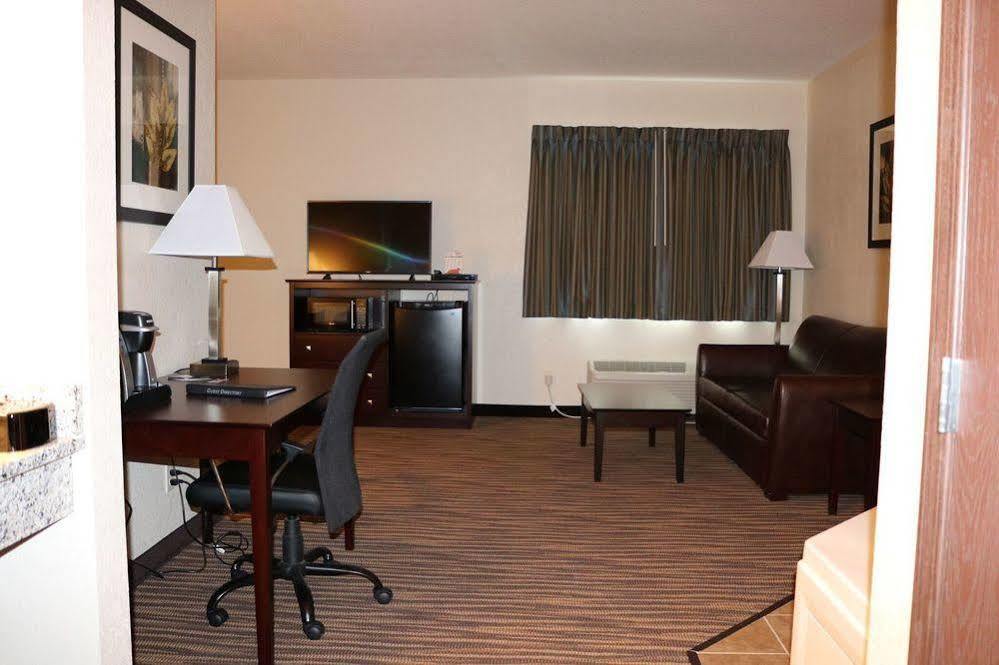 Cobblestone Inn & Suites Maryville Zewnętrze zdjęcie